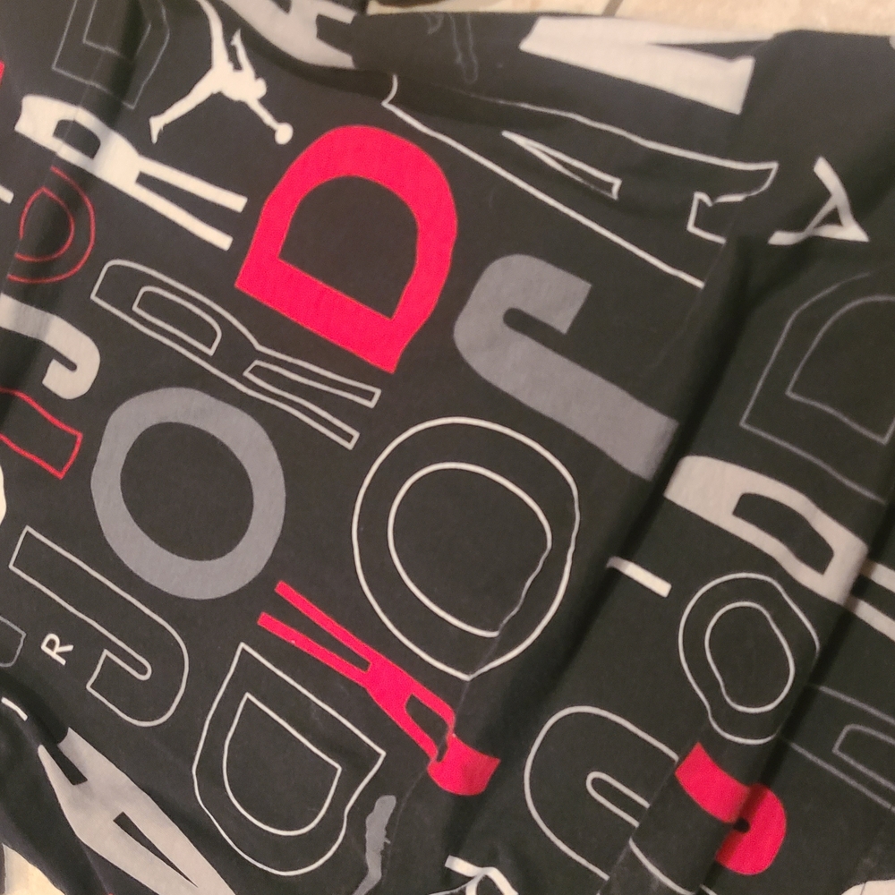 Jordan Kids Graphic T-Shirt - Black and Red - Picture 2 of 5